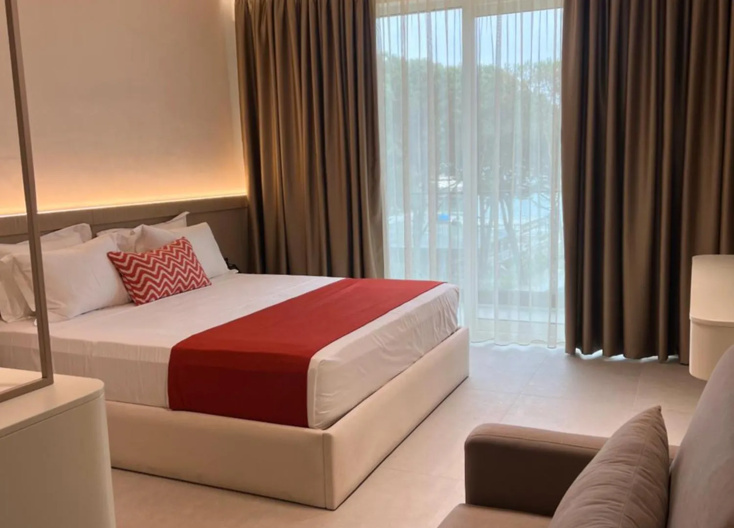 Hotel Skanderbeg Golem  5*, Golem (Tirana)