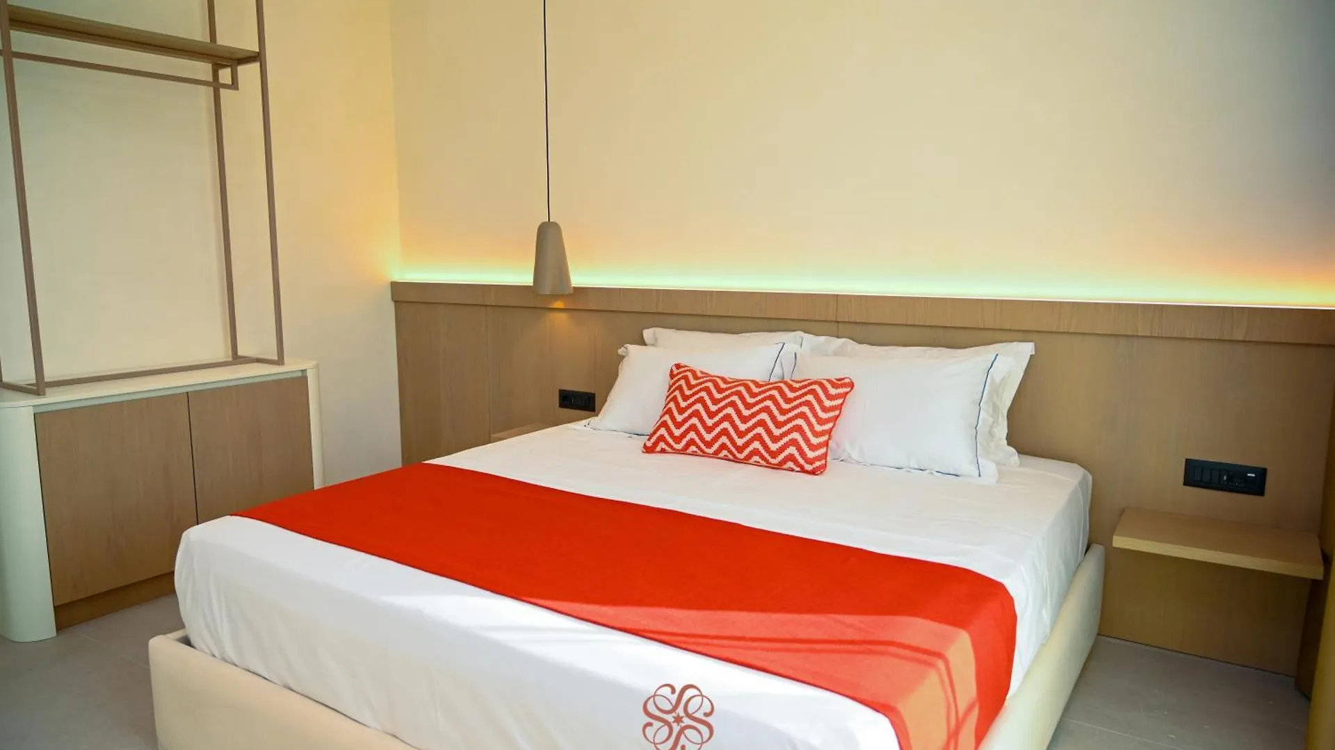 Hotel Skanderbeg Golem