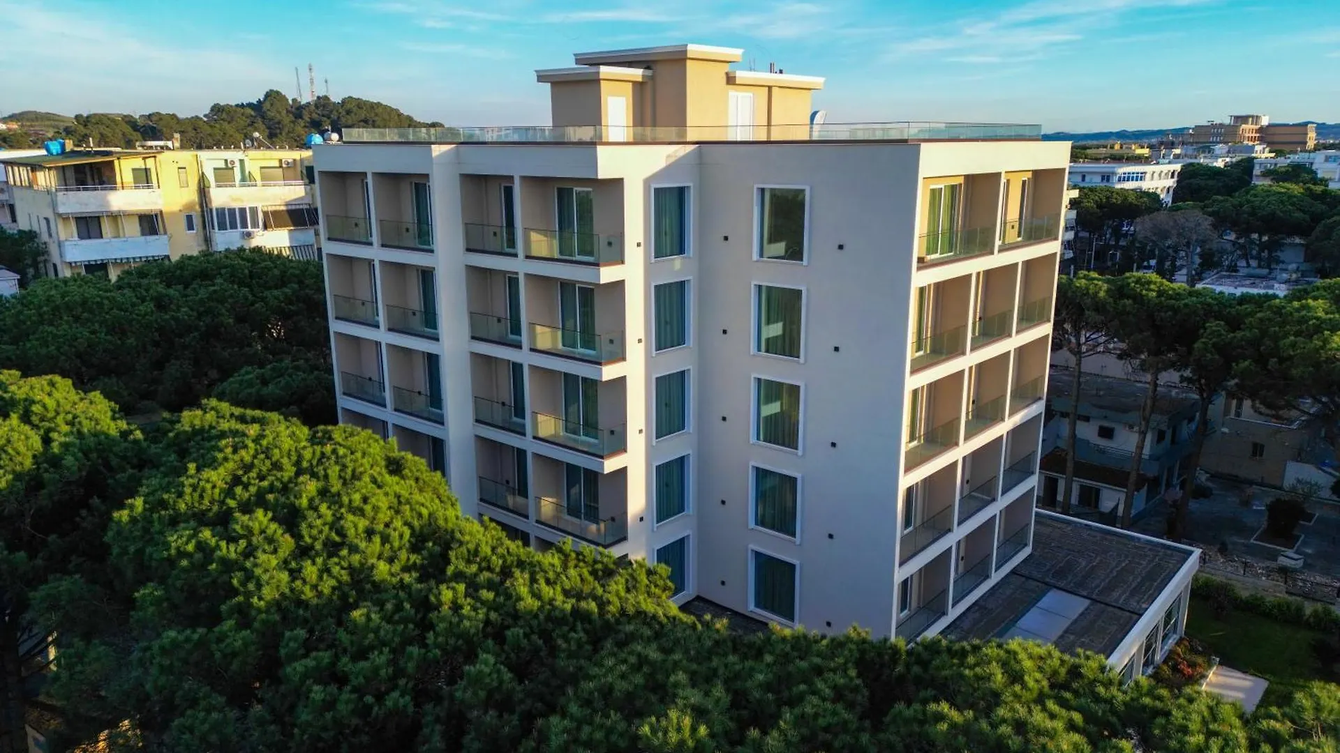 Hotel Skanderbeg Golem  Albania