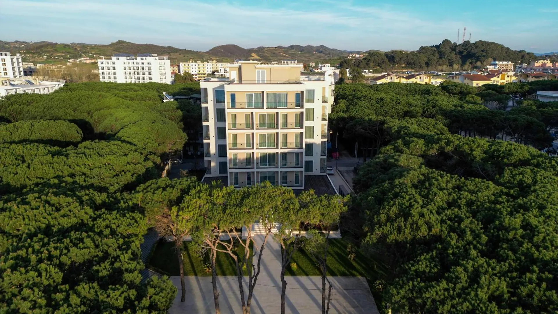 Hotel Skanderbeg Golem  5*, Golem (Tirana) Albania