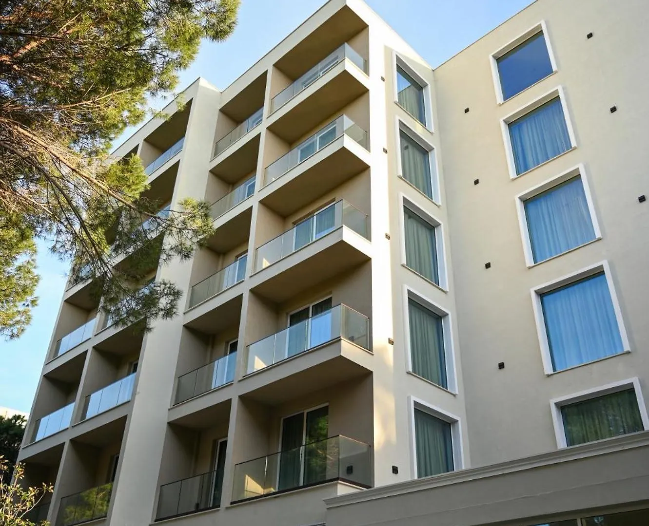 Hotel Skanderbeg Golem  Golem (Tirana)
