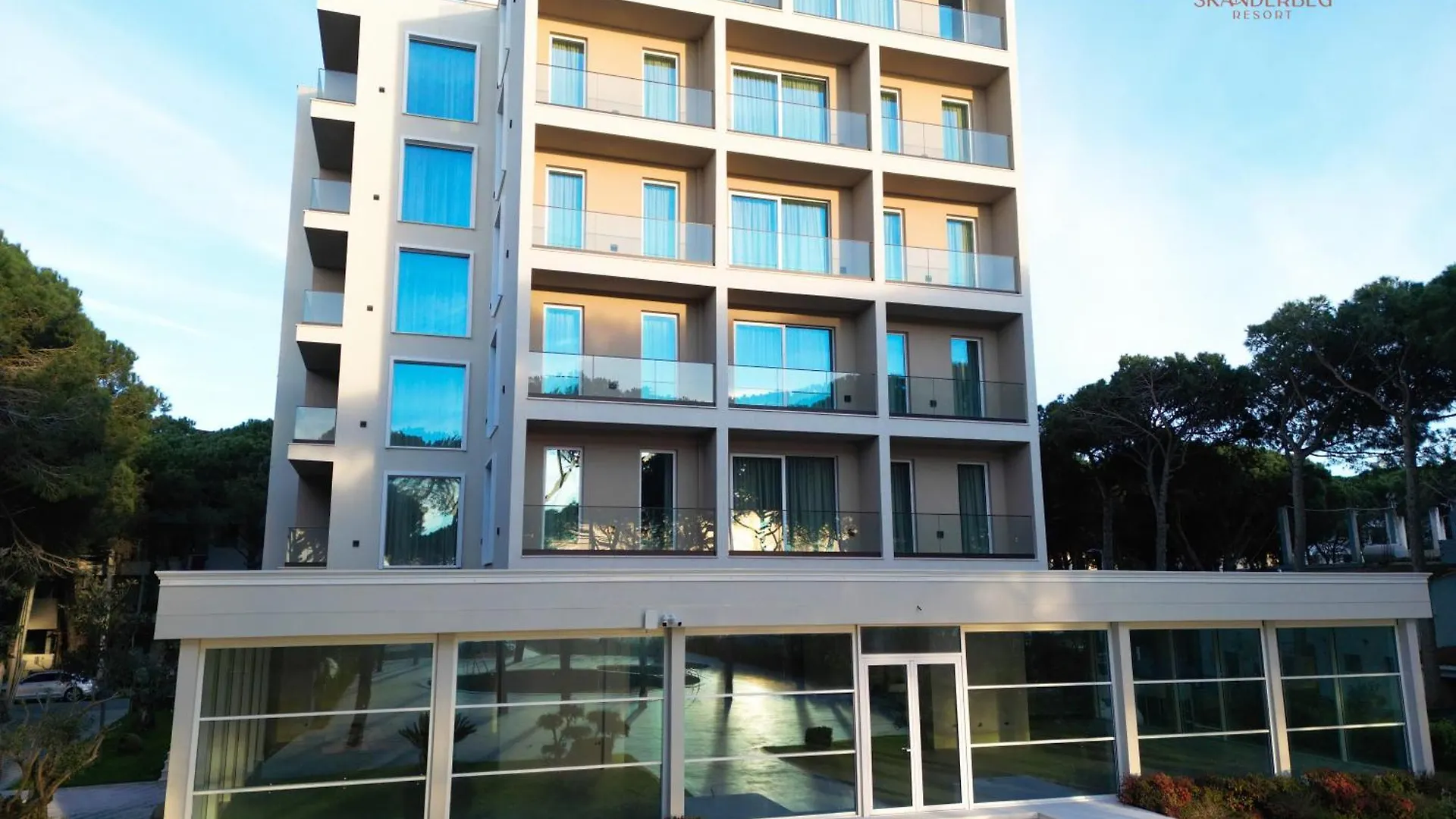 Hotel Skanderbeg Golem  5*, Golem (Tirana)