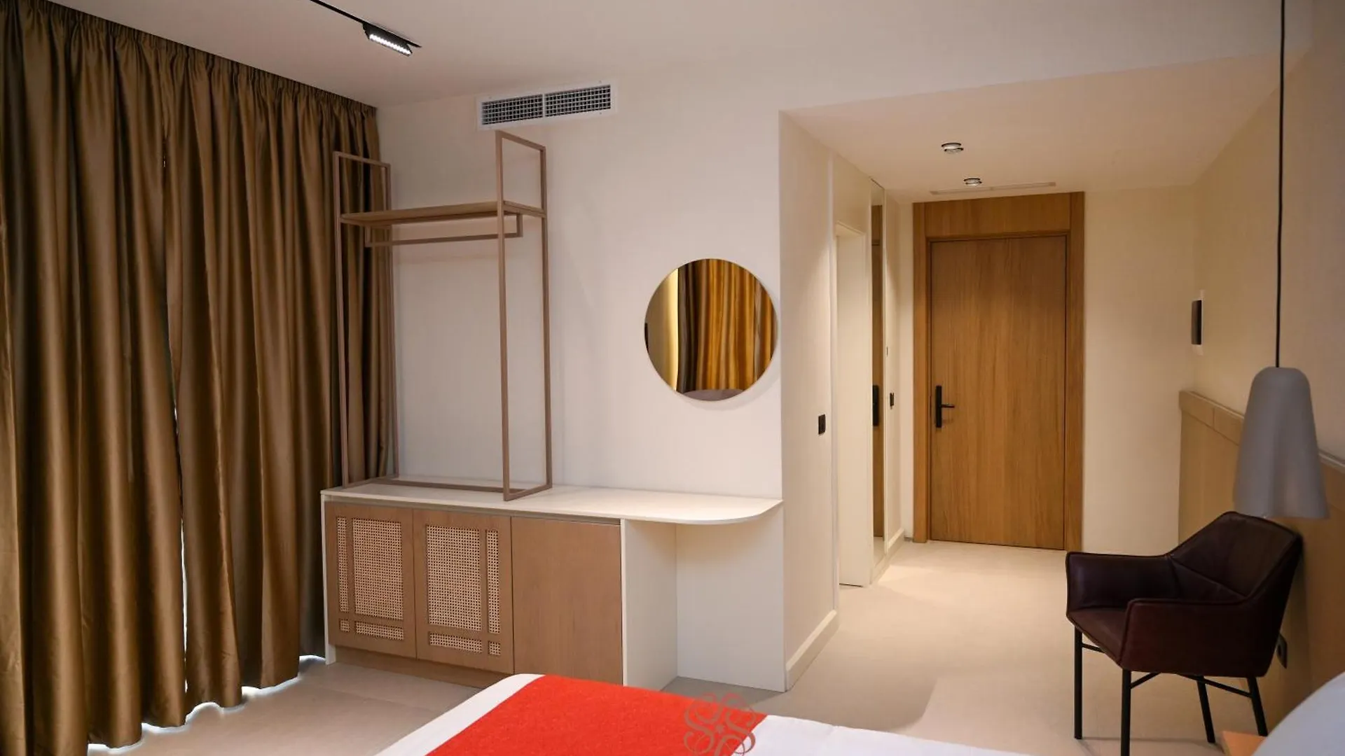 Hotel Skanderbeg Golem