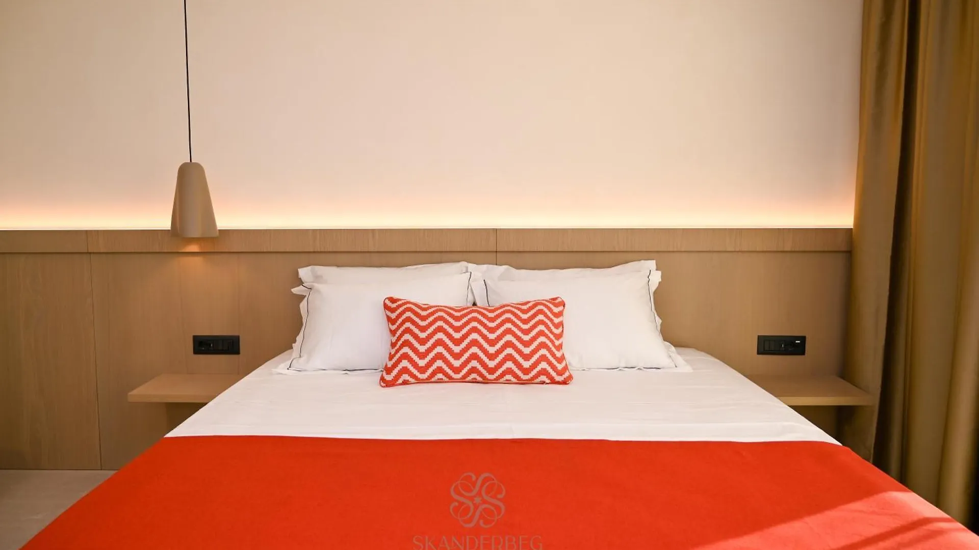 Hotel Skanderbeg Golem  Albania