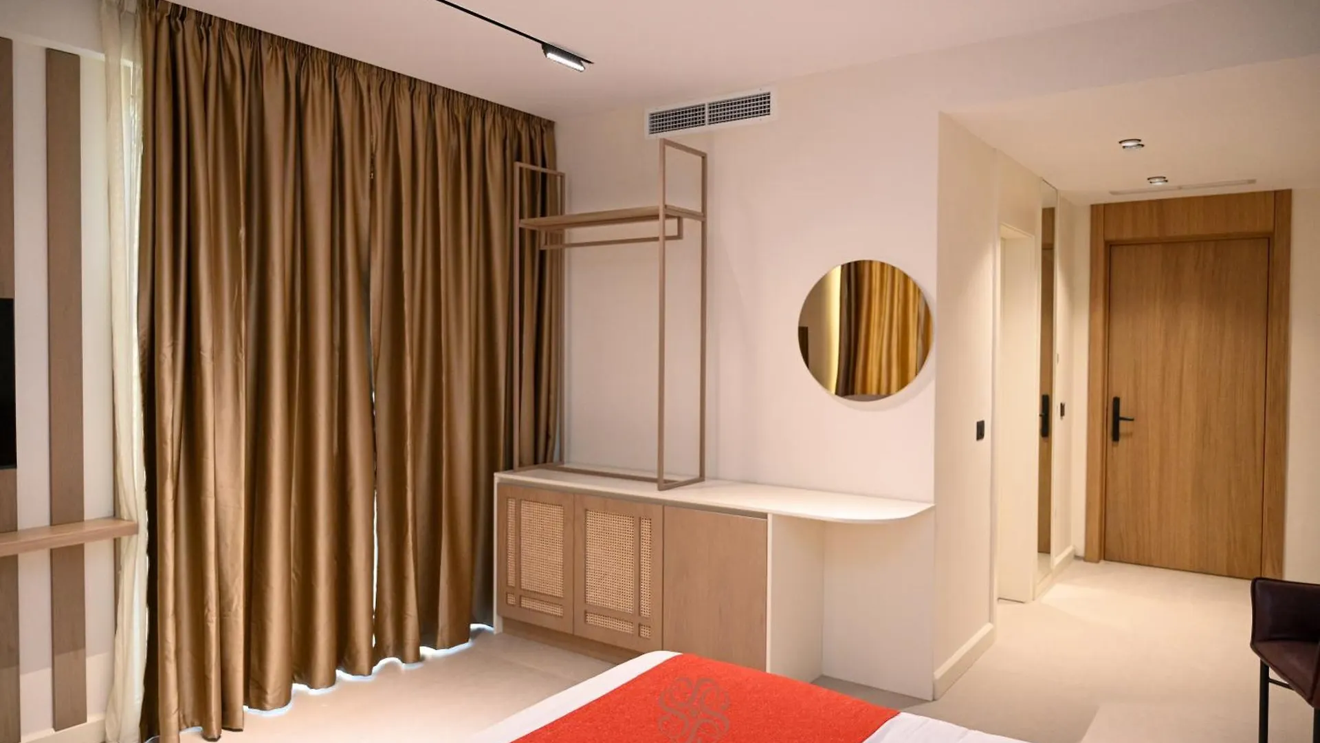 Hotel Skanderbeg Golem